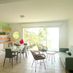 https://magnifique-appt-crystal-beach.comcaribbean.com